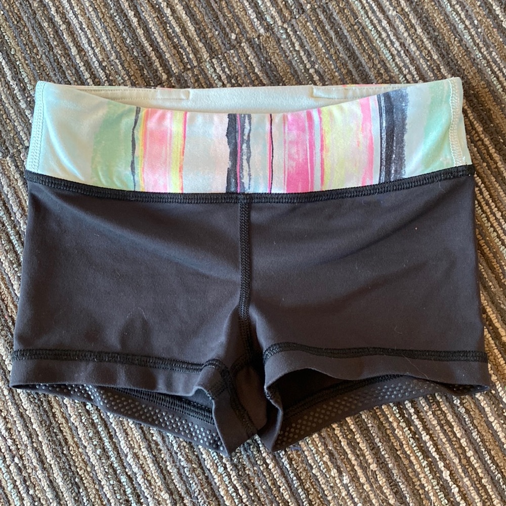 Ivivva active shorts